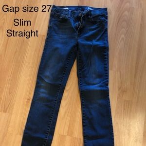 Women’s GAP size 27R slim straight jeans
